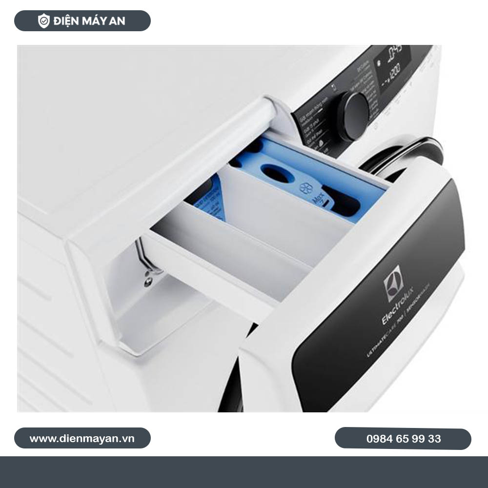 Máy Giặt Electrolux UltimateCare 700 Inverter 10 Kg EWF1043R7WC - Giá Tốt